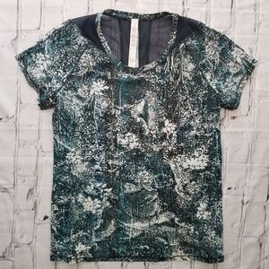 Lululemon Short Sleeve Shirt